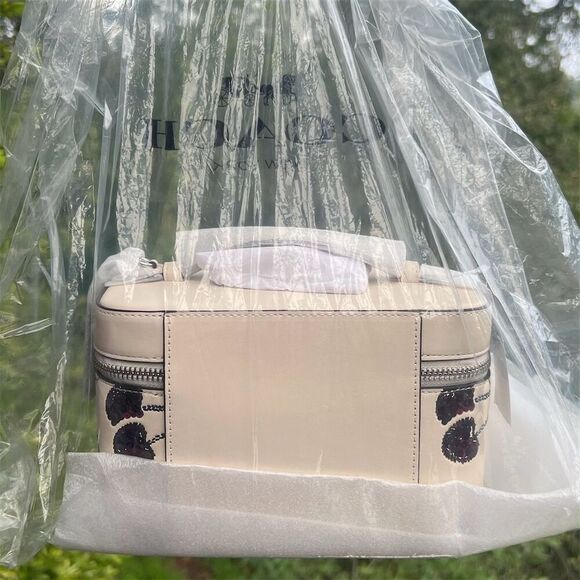 COACH Cosmetic & Make up Case w Cherry Print CDC13 AUTHENTIC New Coach Packaged - Picture 3 of 9
